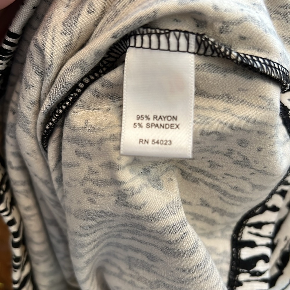 Black and White Banana Republic Long Sleeve V-Neck Dress - Picture 6 of 6